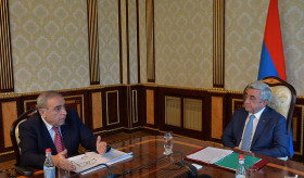 President holds consultation on Armenian-UAE economic cooperation agenda